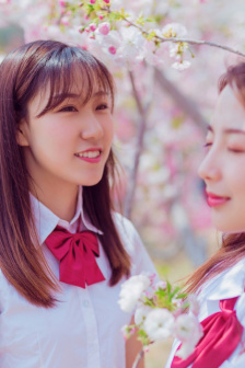 从后面抱着妈妈突然脸一红